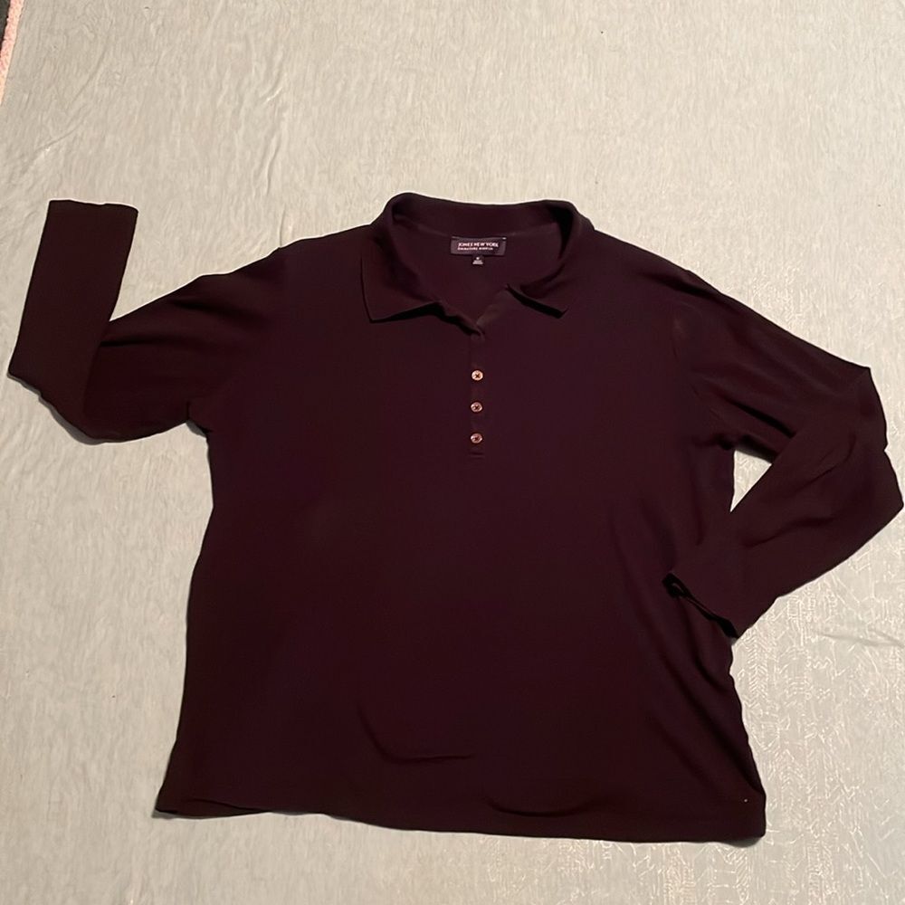 1X Jones New York Signature Woman black long sleeve Polo gold buttons EUC